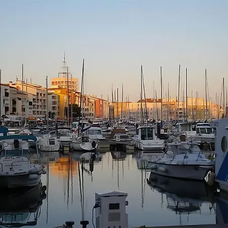 T2, Ile De La Marina, Climatisee