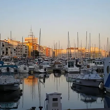 T2, Ile De La Marina, Climatisee