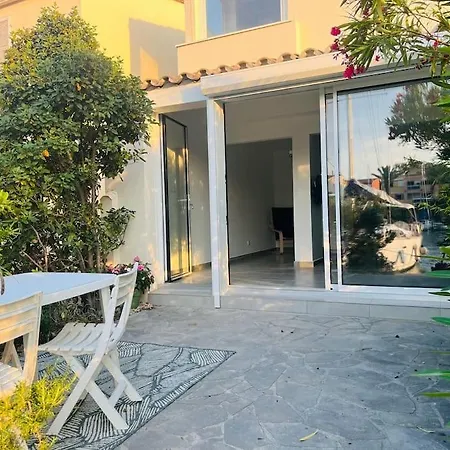 T2, Ile De La Marina, Climatisee Holiday home *